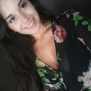 Meet your Posher, Selina